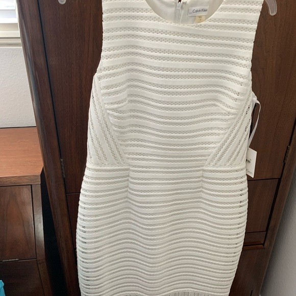 Dress - Picture 2 of 5